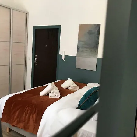 Good Bed - Elegant Heart Of
